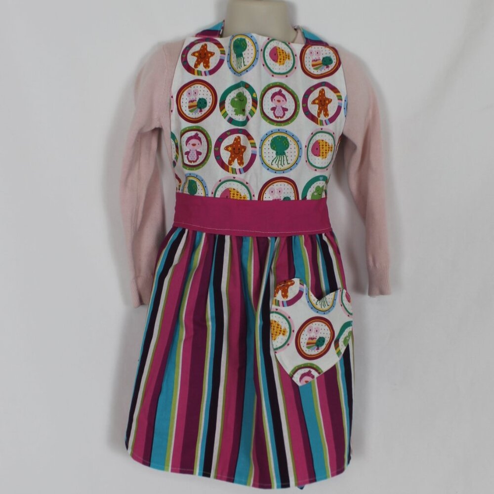 Novelty Print Apron Children Pink, Blue & White Reversible Full Gathered Size 3- - Picture 6 of 9